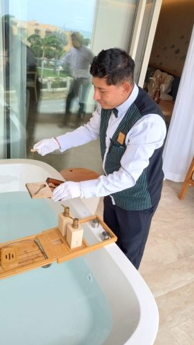 Formacion-Mayordomo-de-Hotel-Aruba-2025-05