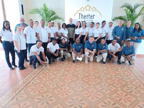 Plática Neuroliderazgo, Directivos Hotel Sunscape La Romana, Hyatt World Rep Dominicana 2024