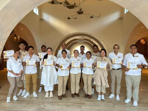 Formación Servicios al Cliente Hotel Secrets Impression Isla Mujeres, México